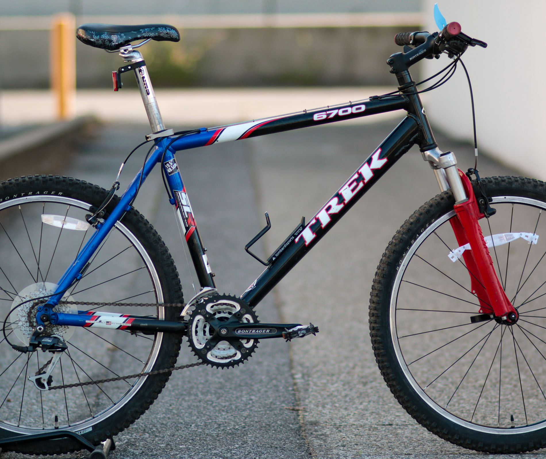 vaak Simuleren ONWAAR Trek 6700 Hardtail Aluminum Mountain Bike with Rock Shox Duke Fork 19.5" /  49.5 cm Blue/Black | Used Bikes for Sale - Silicon Valley Bicycle Exchange  - Bay Area